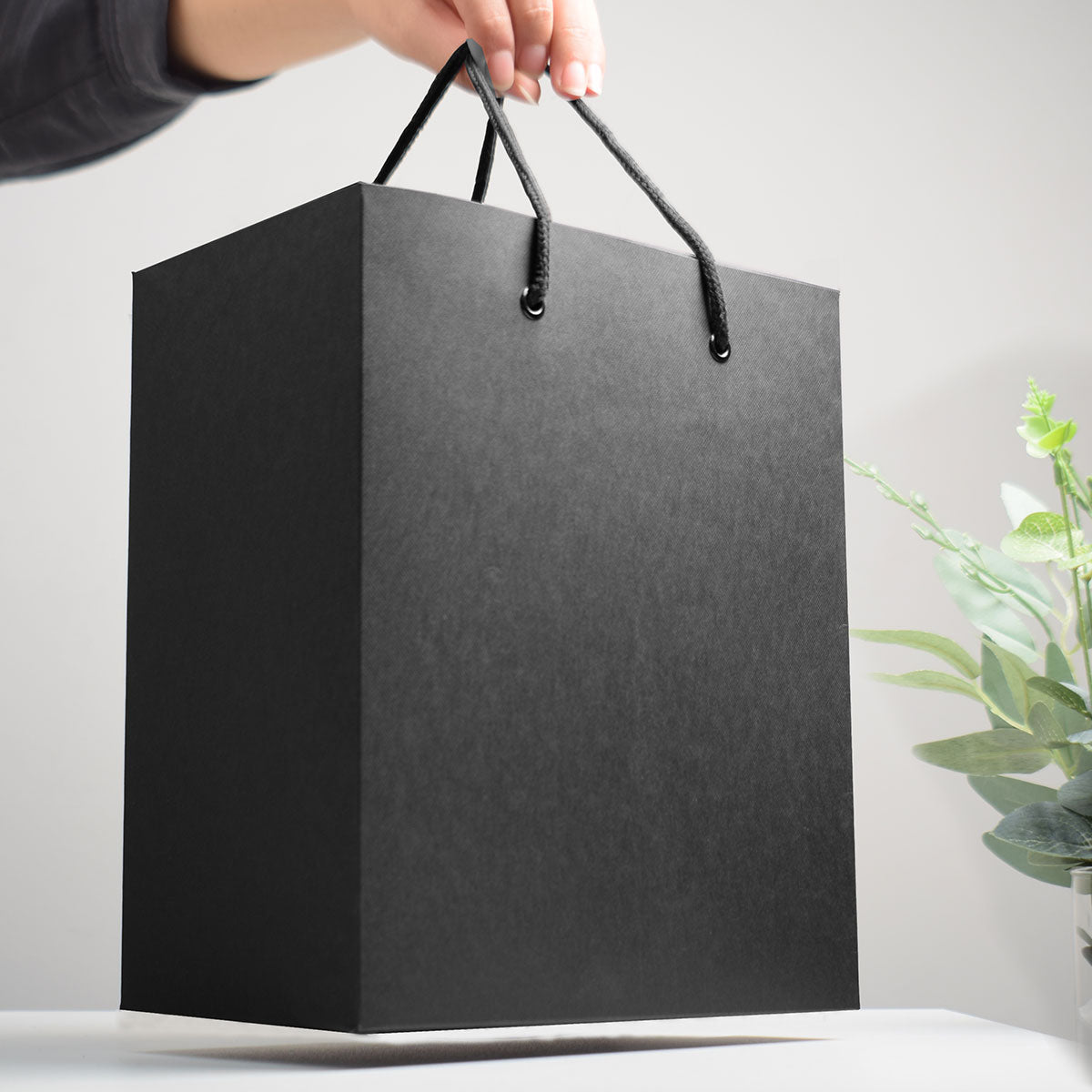 ELEGANT SILVER BUSINESS SET