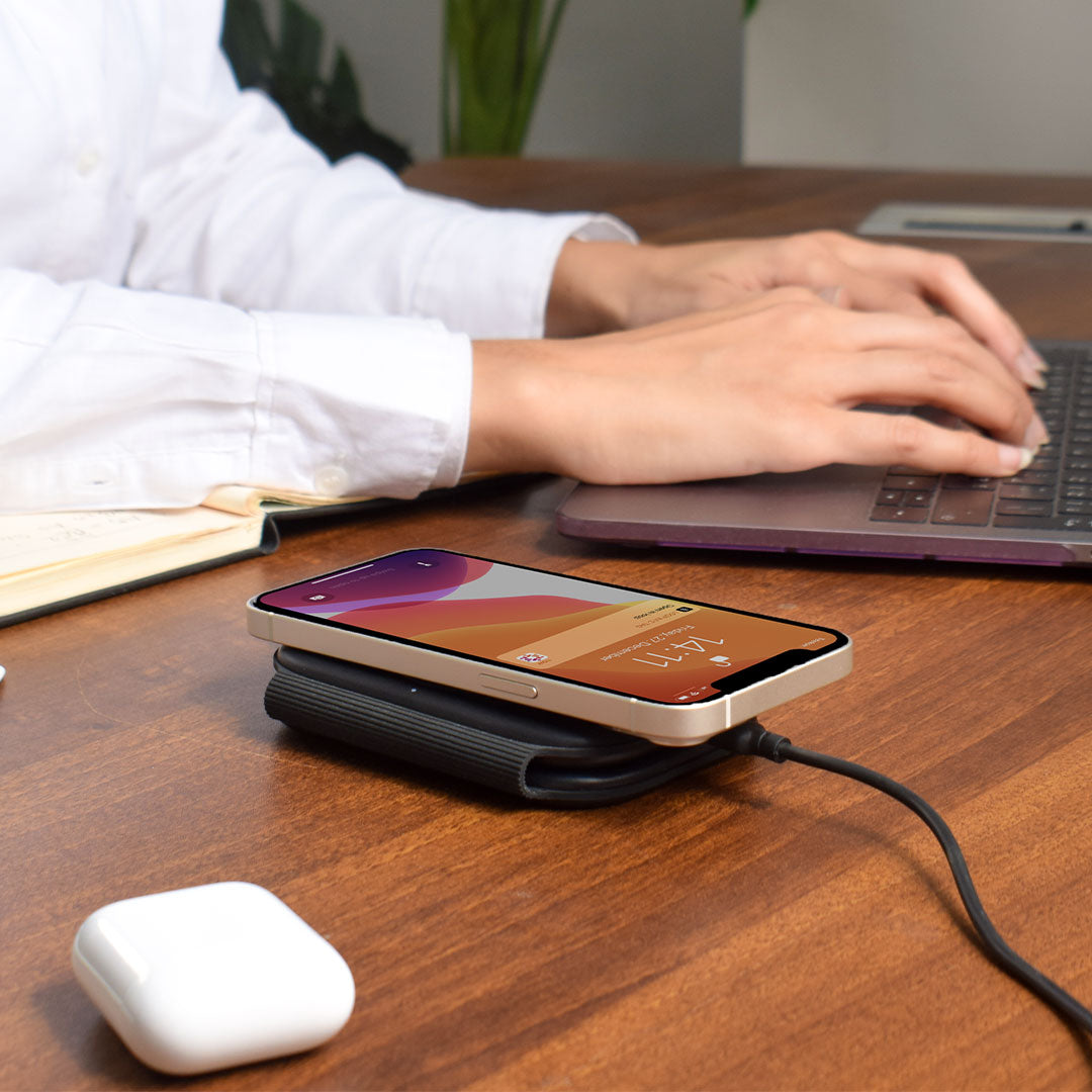 Bi-Fold 3 in1 Wireless Charger
