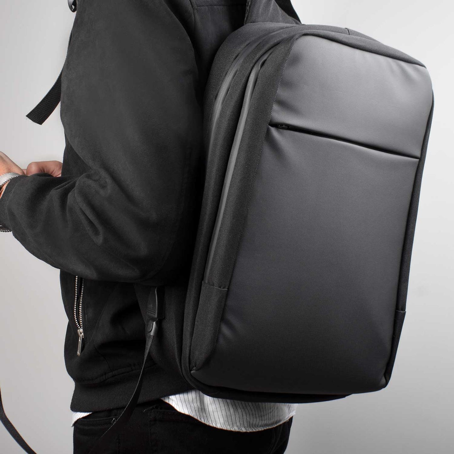 SMART DAILY BAG EVERYTHING IN ONE PLACE