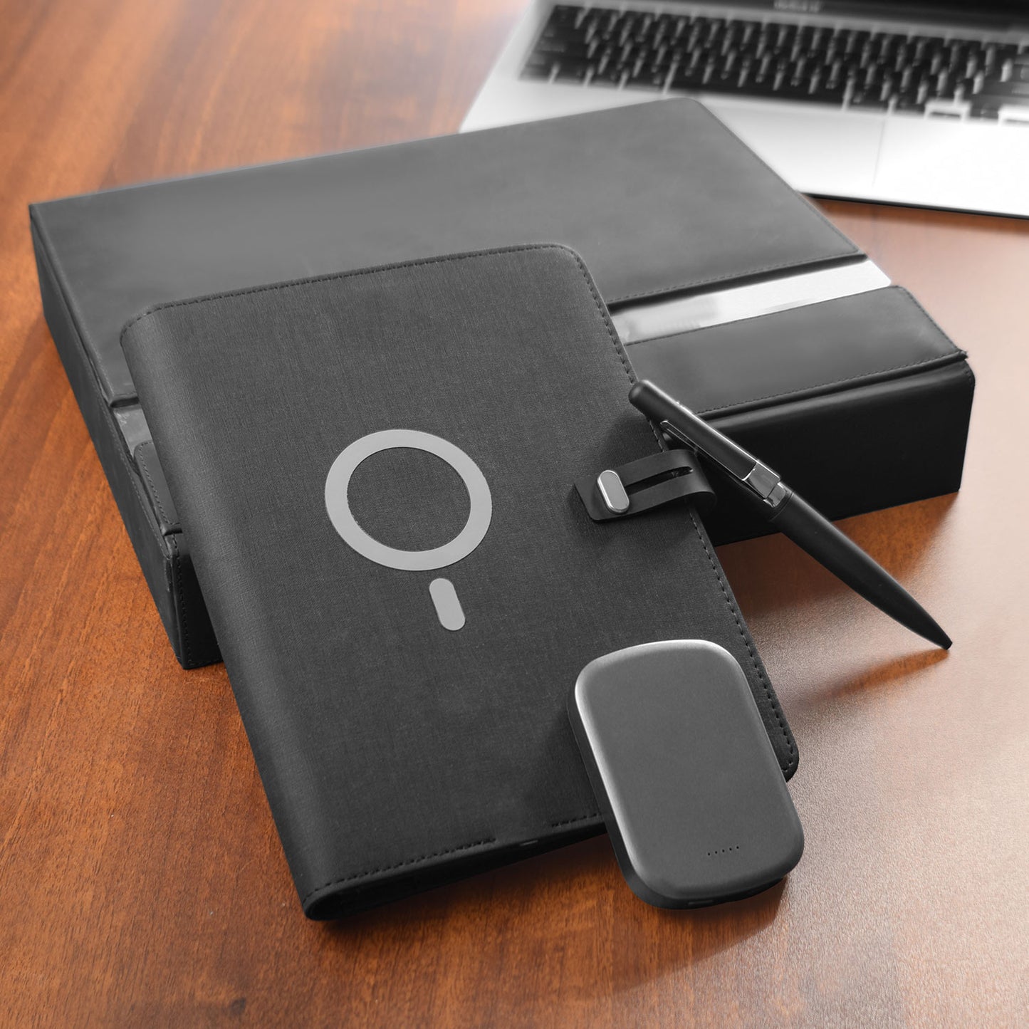 THE SMART TECH SET