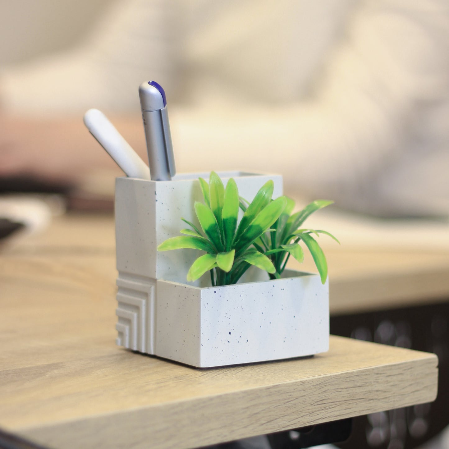 Eco-Friendly Pen Holder With Pot