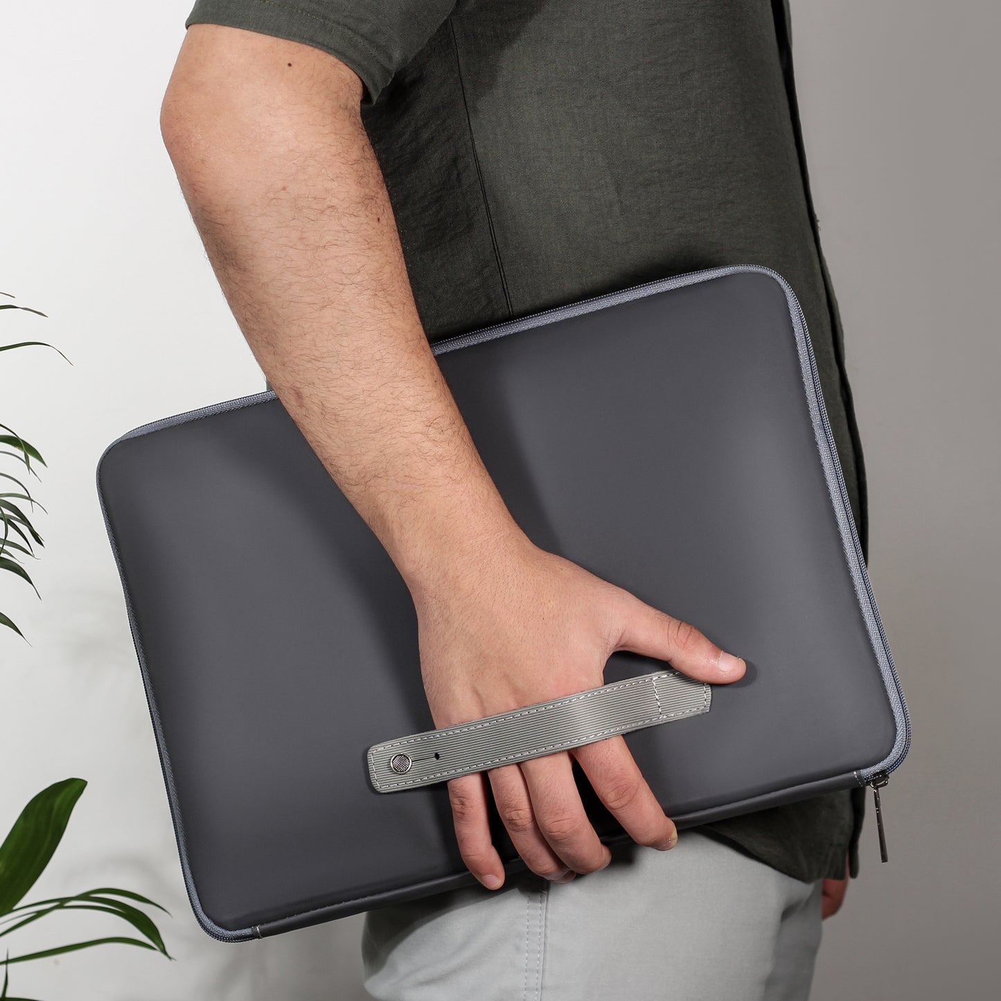 GREY LINES LAPTOP SLEEVE