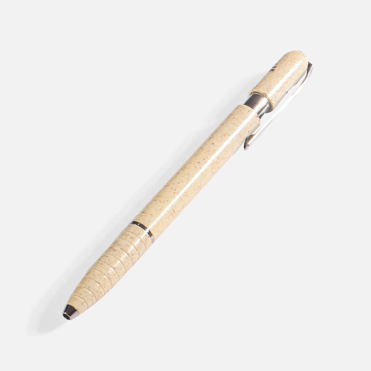 WHEAT STRAW PEN WITH SILVER ACCENTS