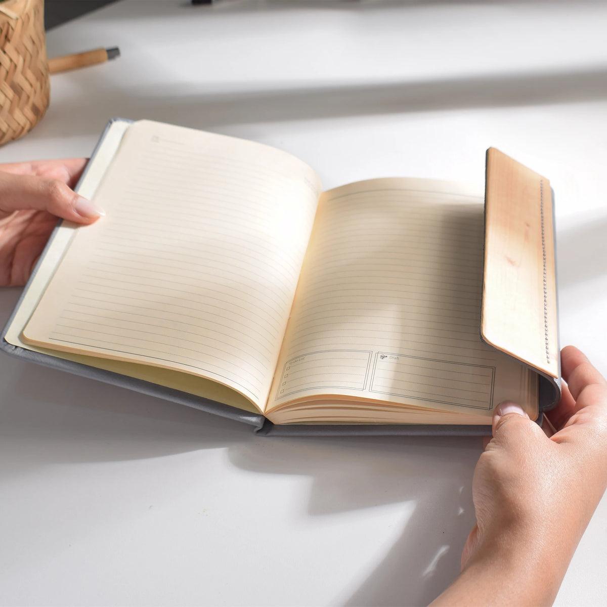 Gray Notebook (NB4 GRAY)