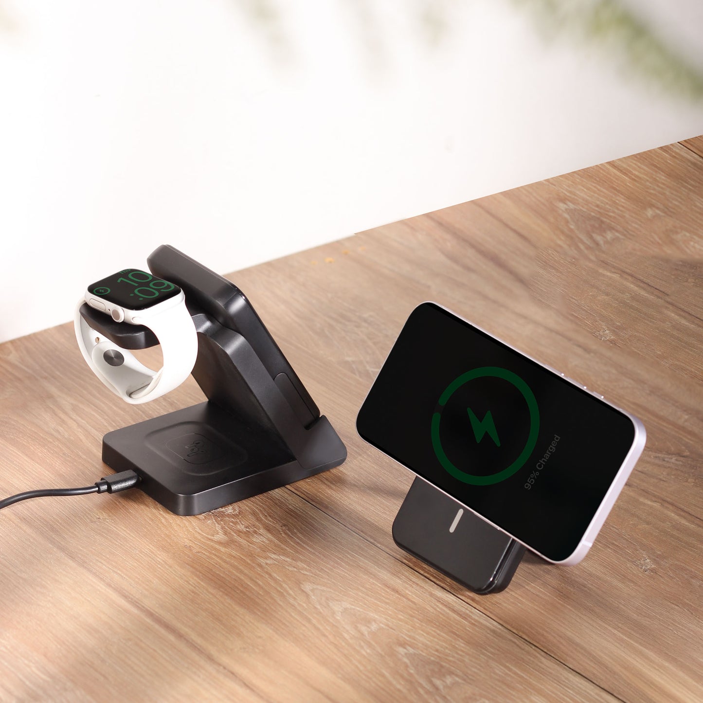 4IN1 CHARGER / PORTABLE POWERBANK & 3in1 WIRELESS CHARGER (PB10)