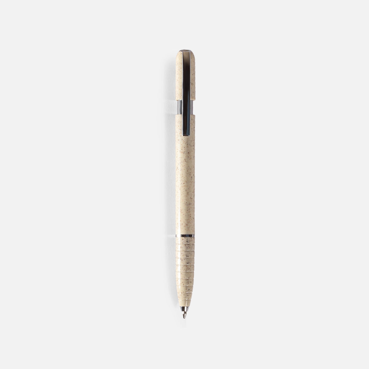 WHEAT STRAW PEN WITH SILVER ACCENTS